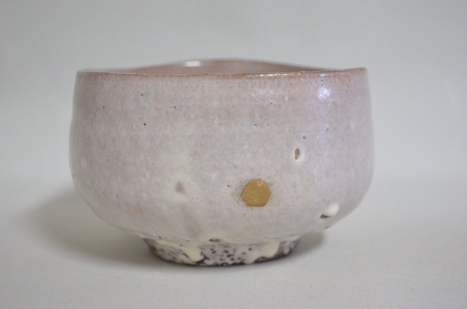 Ash glazed bowl 4612, real gold, kintsugi repair