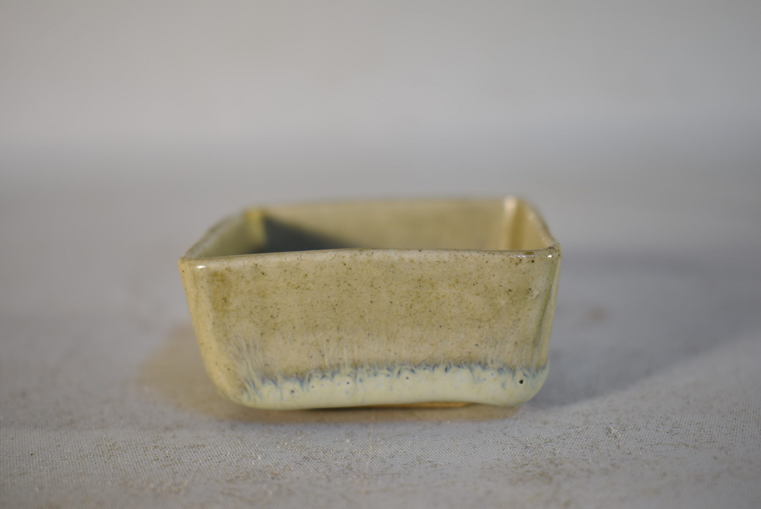 Akahada dish 6430 with kintsugi repair - Image 4